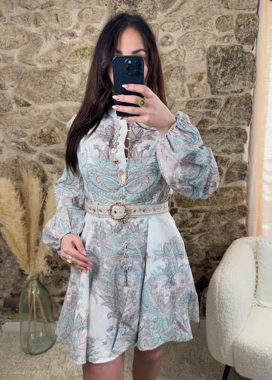 Robe satinée - Alliance glamour & originalité