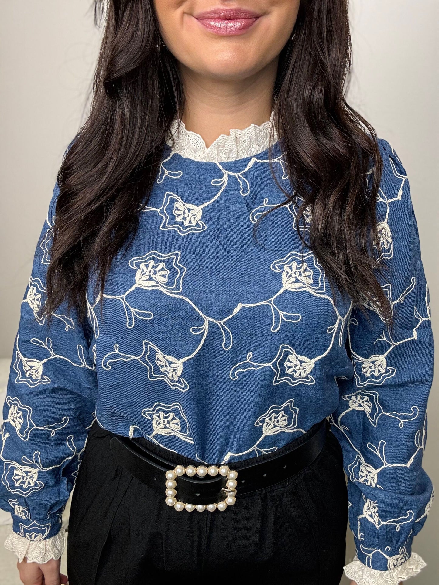 Blouse "Fleurs de Dentelle"