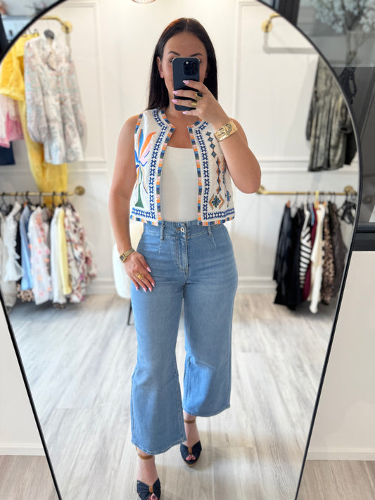 Jean évasé bleu + ceinture offerte !