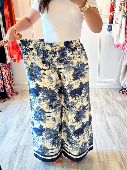 Pantalon Camille – Toile de Jouy soyeuse & allure chic