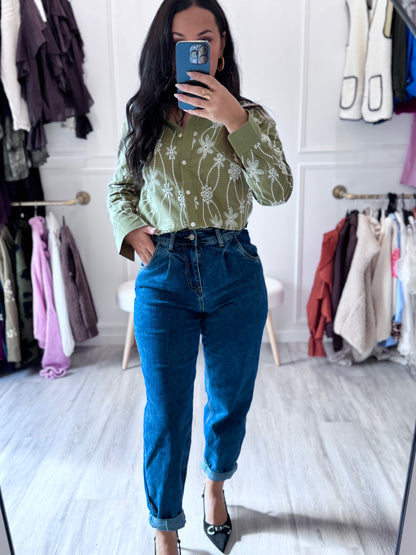 Chemise Maëlle – Broderie florale raffinée