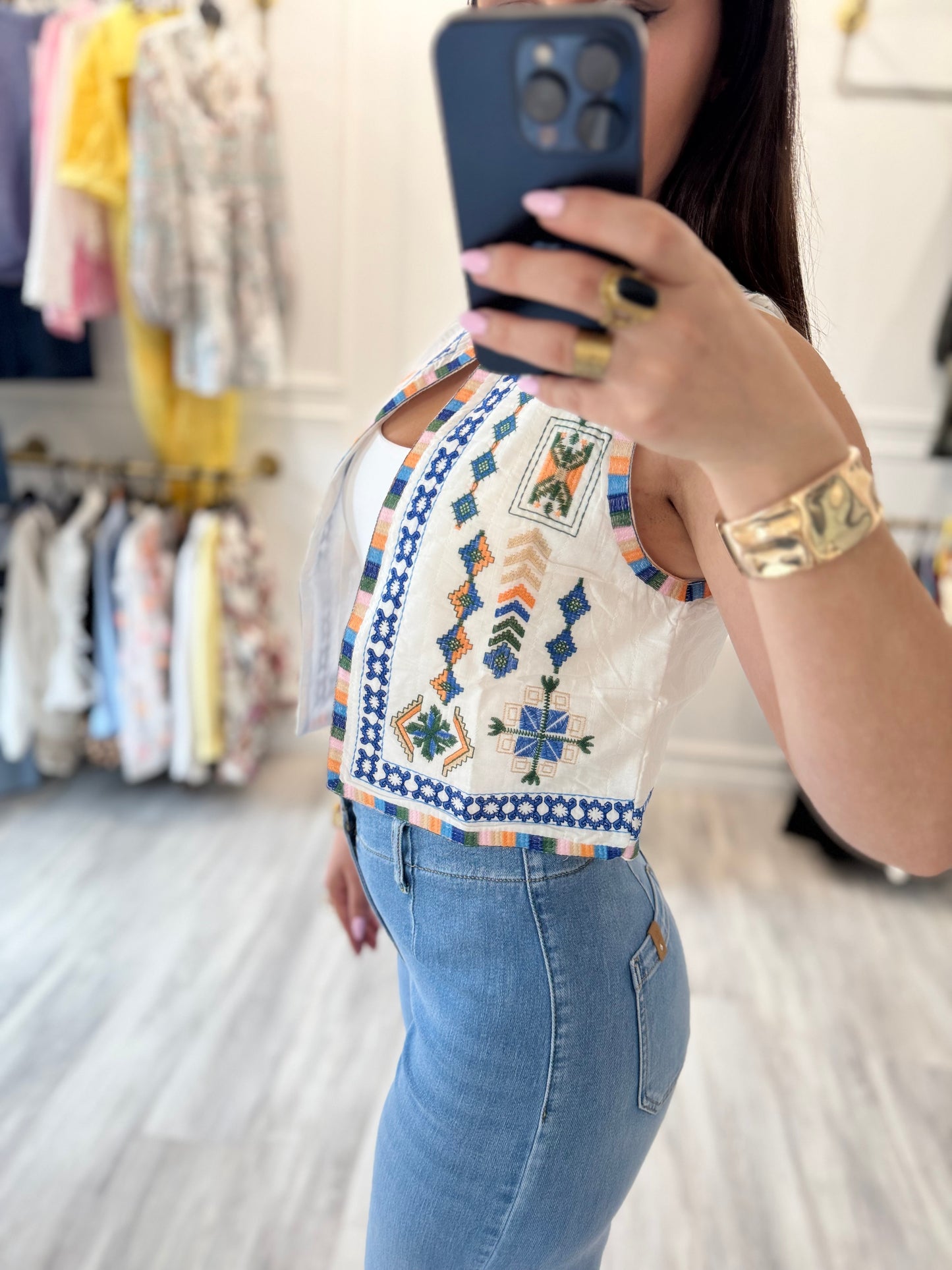 Gilet bohème brodé - Couleurs & authenticité