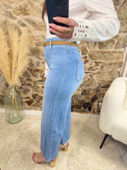 Jean évasé bleu + ceinture offerte !