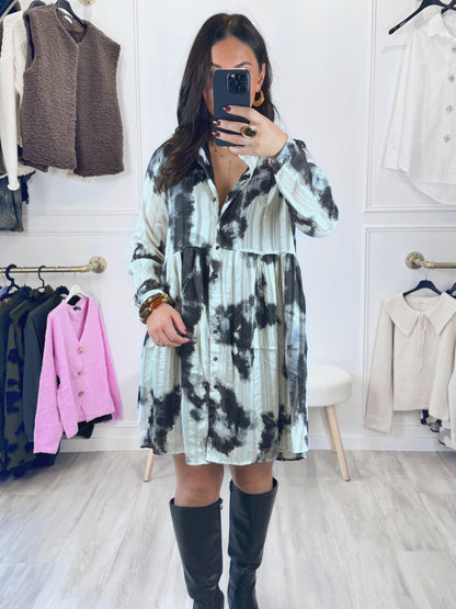 Robe Alana – Tye & Dye chic noir ivoire 🖤