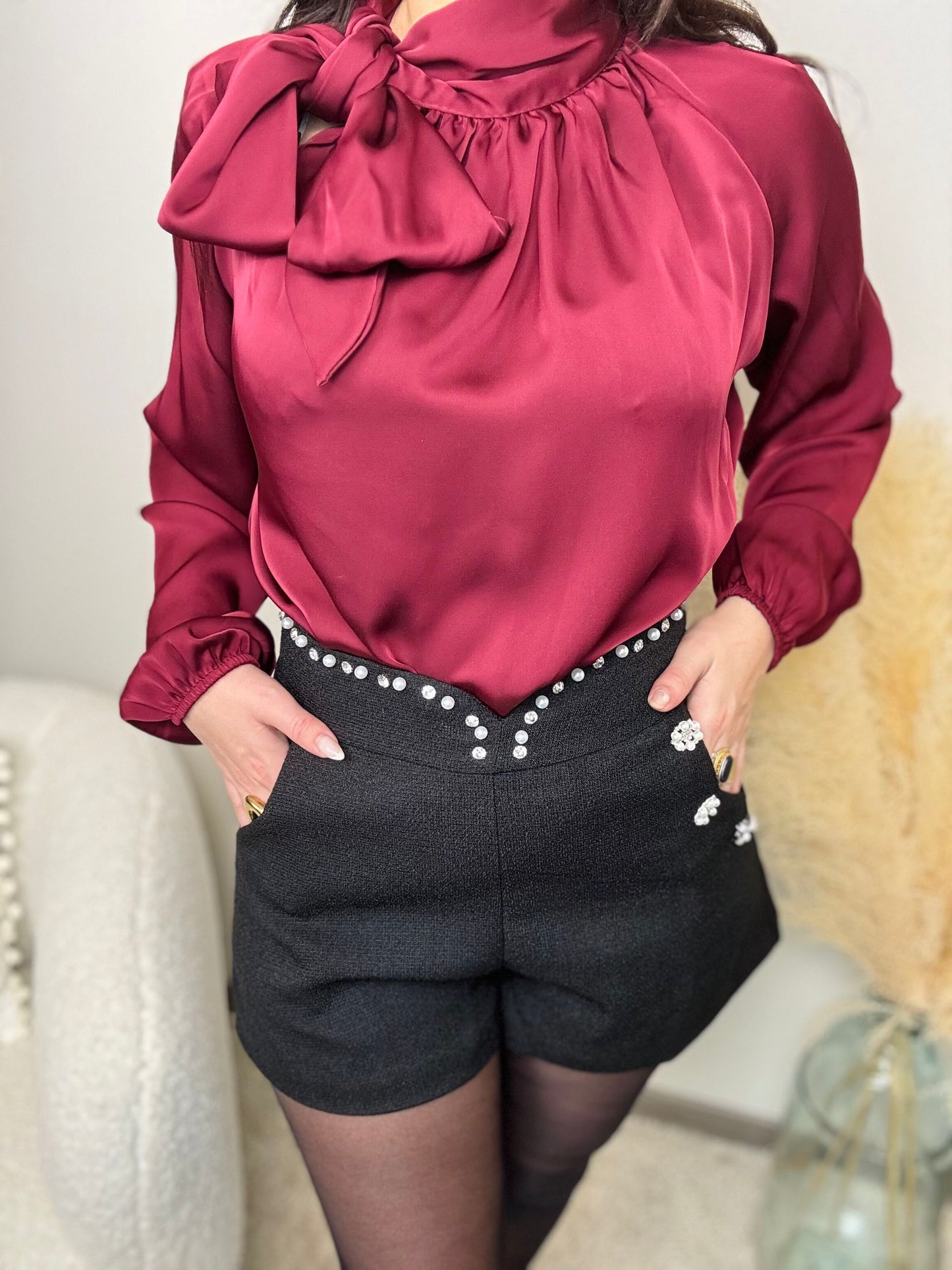 Blouse "Élégance en bordeaux"