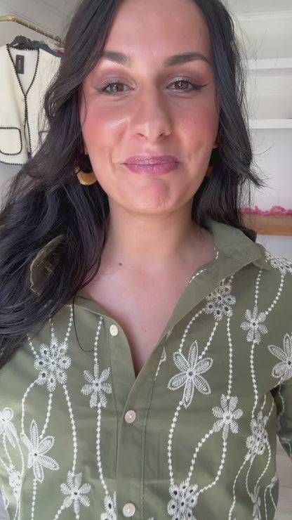 Chemise Maëlle – Broderie florale raffinée